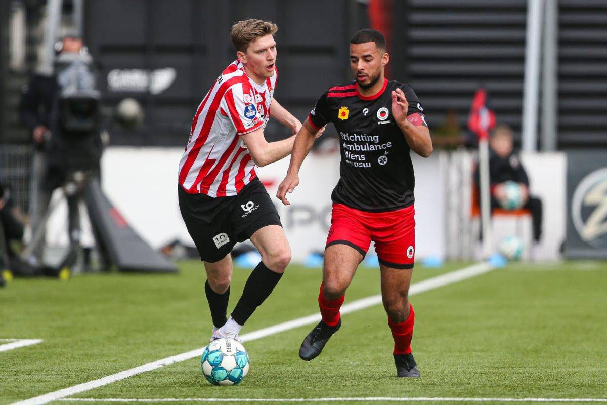 她利用多变 她利用多变